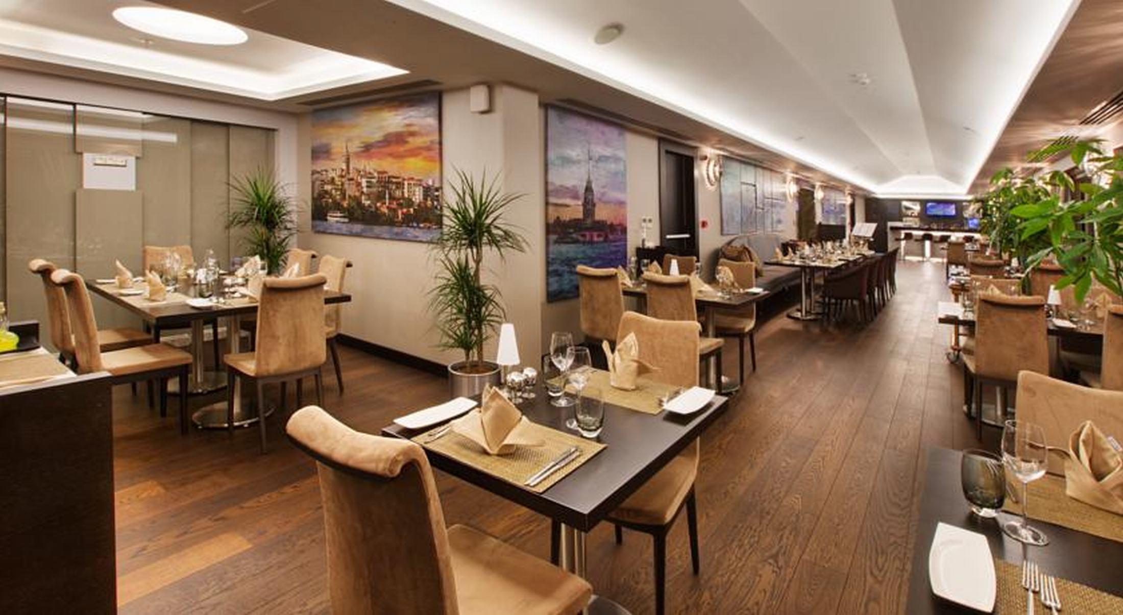 Dedeman Bostanci Istanbul Hotel & Convention Center Exterior photo The restaurant