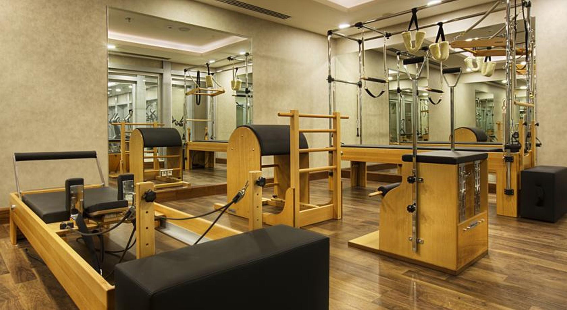 Dedeman Bostanci Istanbul Hotel & Convention Center Exterior photo A Pilates studio