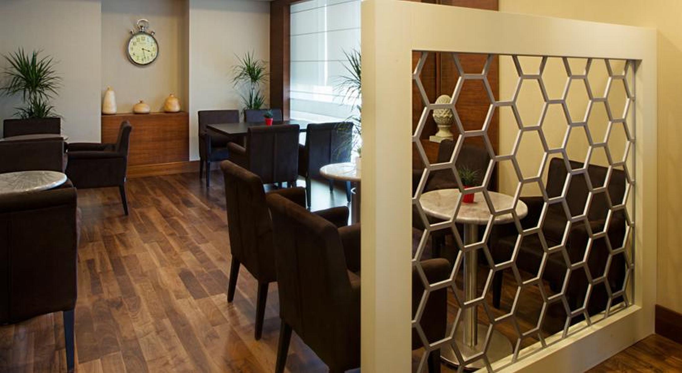 Dedeman Bostanci Istanbul Hotel & Convention Center Exterior photo The interior of the lounge