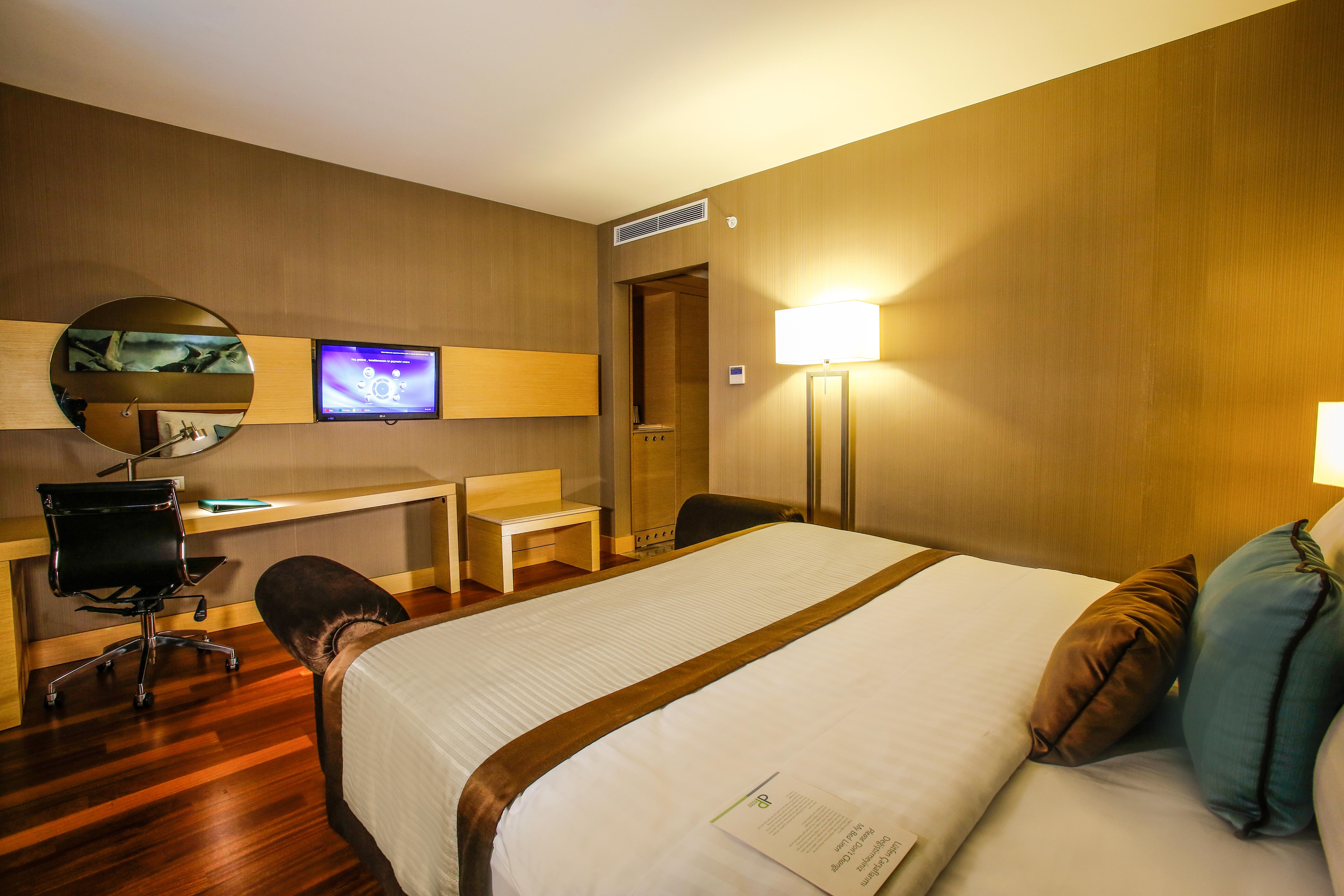 Dedeman Bostanci Istanbul Hotel & Convention Center Exterior photo Deluxe Room