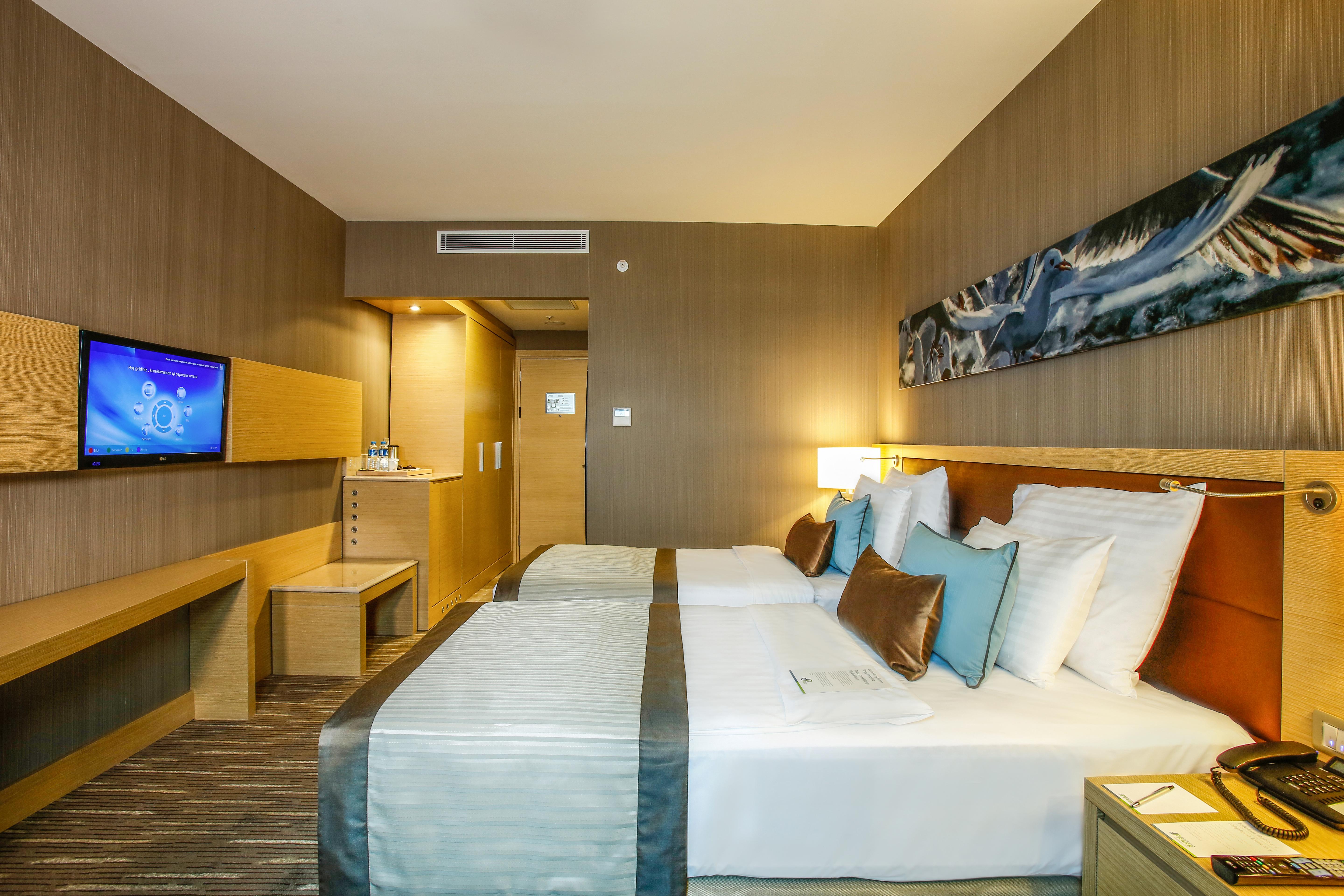 Dedeman Bostanci Istanbul Hotel & Convention Center Exterior photo Deluxe Room